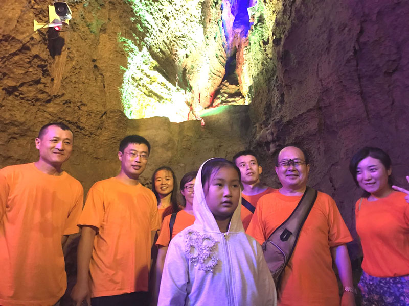 华体(中国)员工